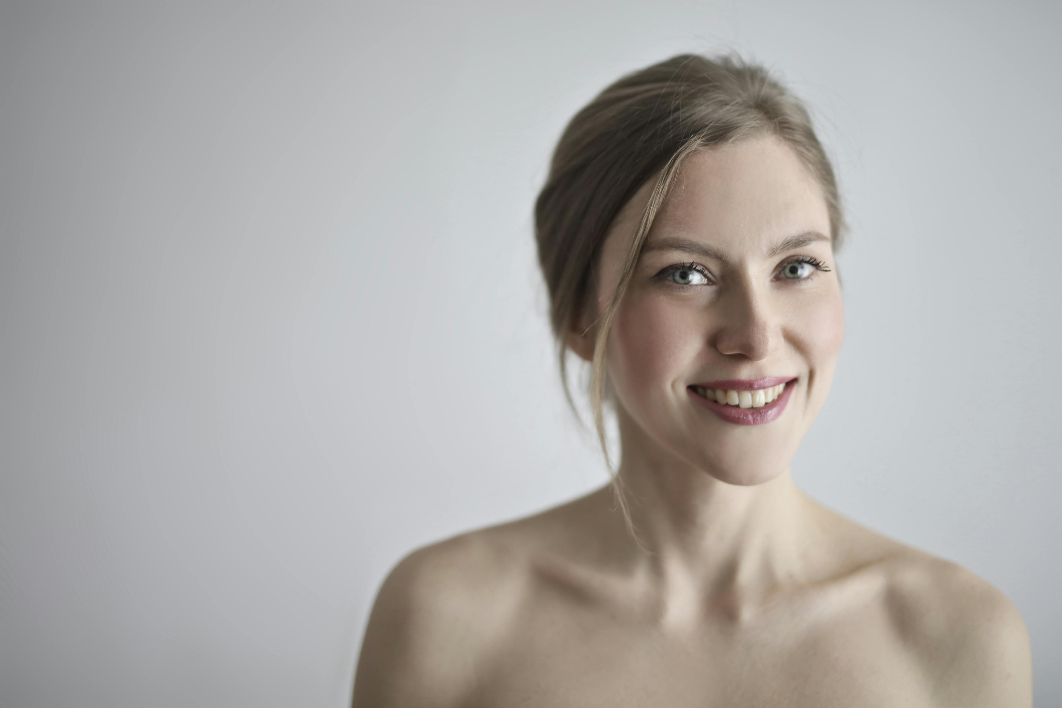 热播榜：回声工厂海报